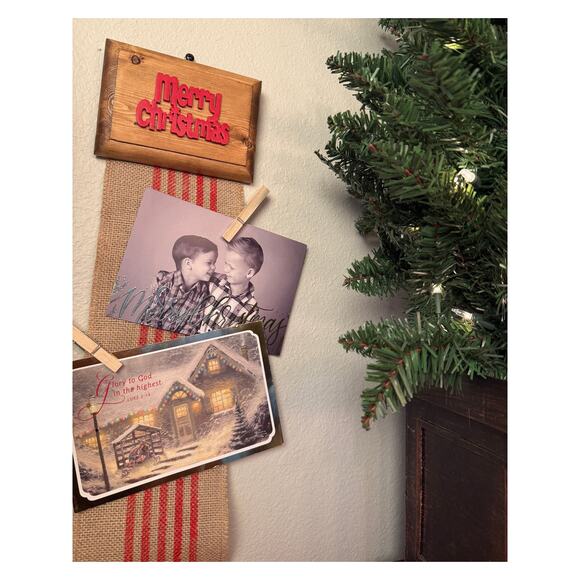 Merry Christmas Holiday Card Holder Wooden Topper Burlap Ribbon - Picture 2 of 4